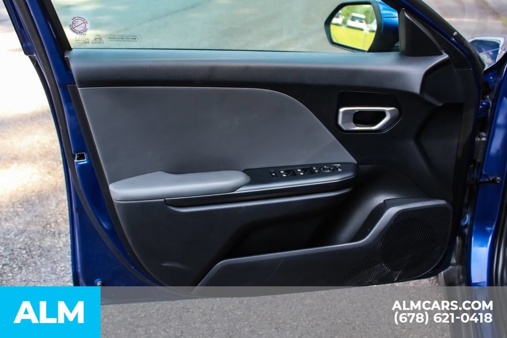 Used 2025 Kia K4 FWD image 36