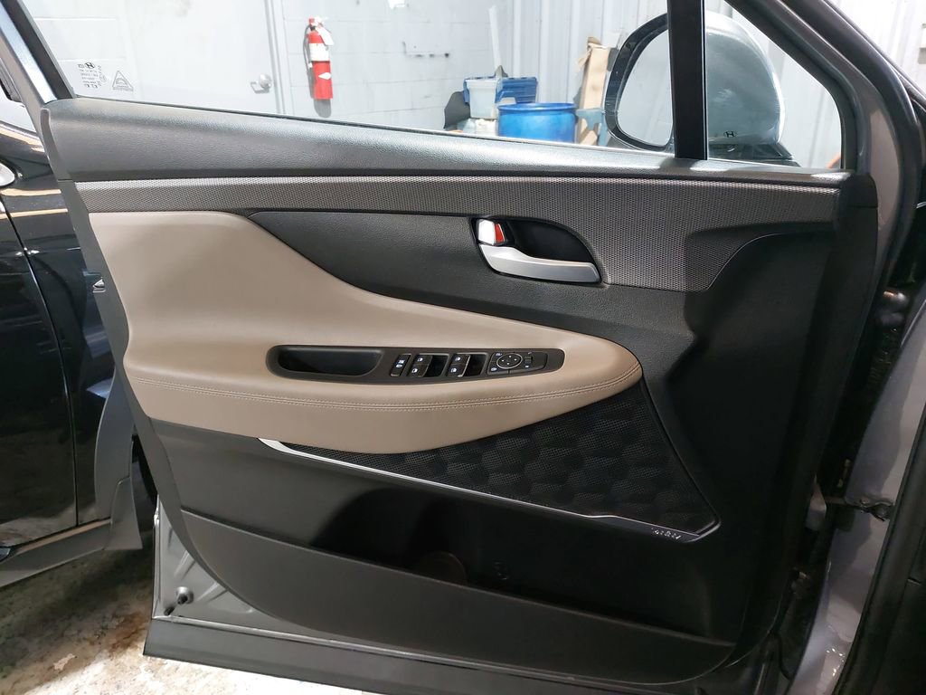 Used 2019 Hyundai Santa Fe SEL FWD image 28