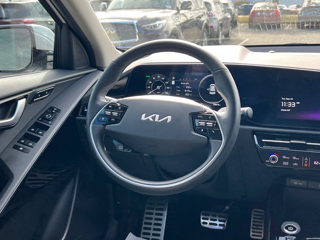 Certified 2023 Kia Niro Wave FWD image 13
