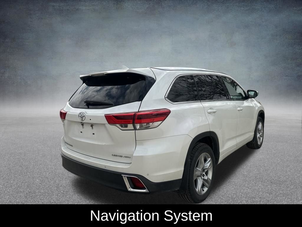 Used 2019 Toyota Highlander Limited image 3