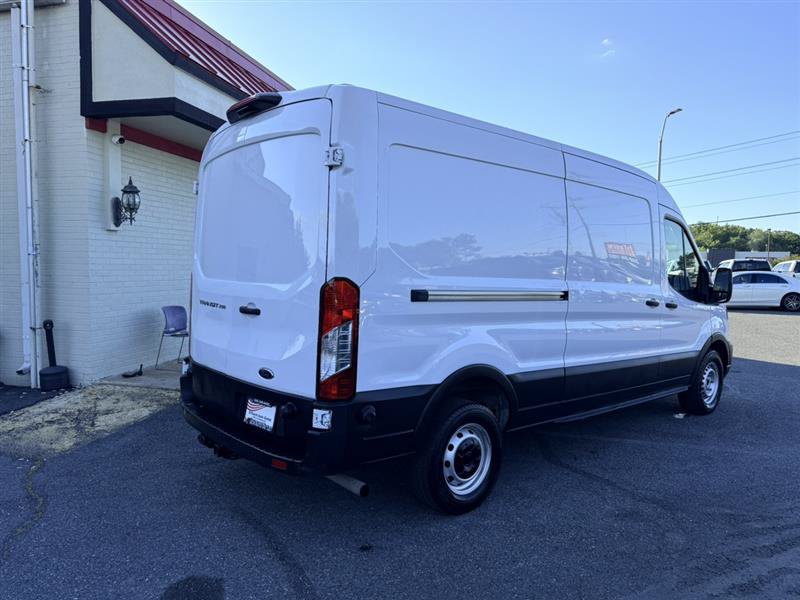 Used 2023 Ford Transit 250 Medium Roof RWD image 5