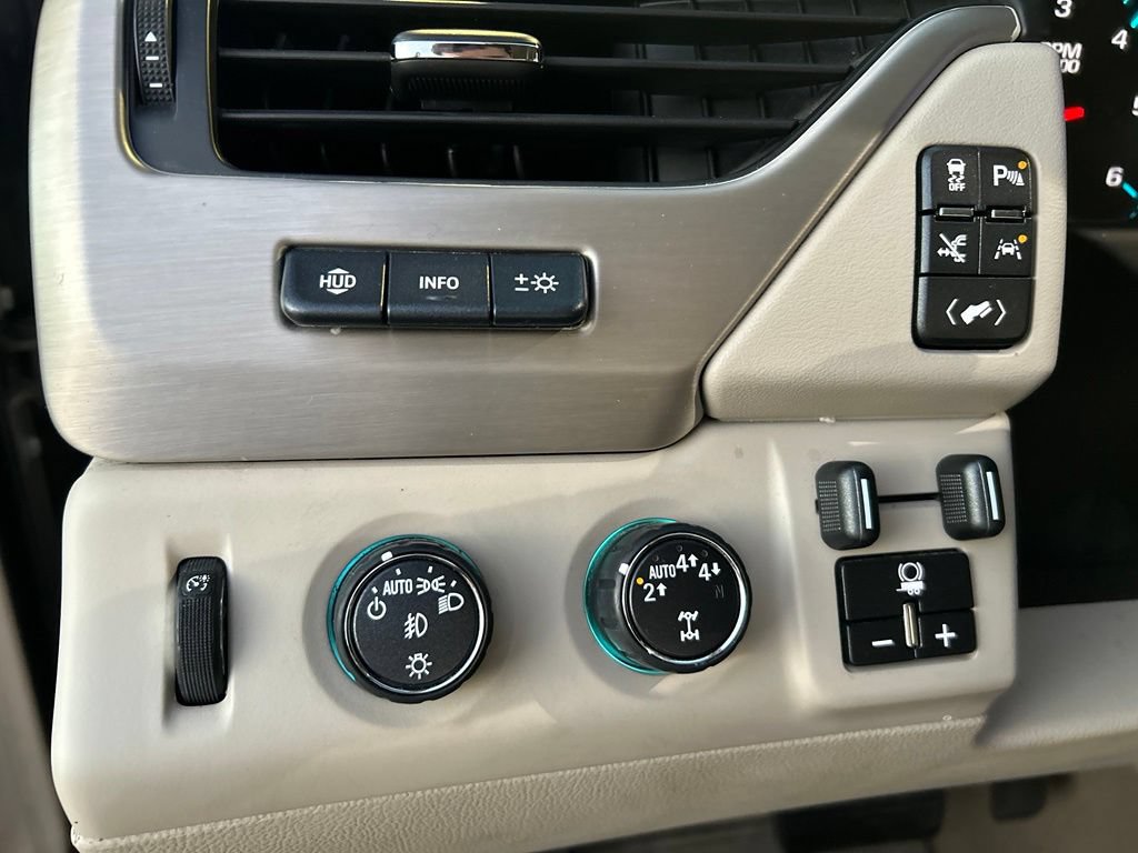Used 2019 GMC Yukon Denali w/ Denali Ultimate Package AWD/4WD image 24