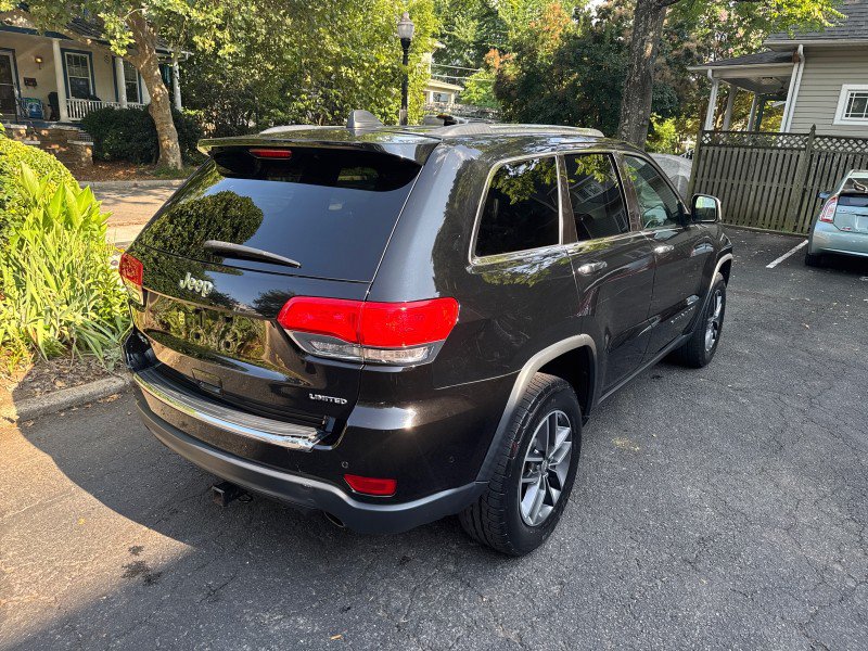Used 2017 Jeep Grand Cherokee Limited w/ Luxury Group II AWD/4WD image 5