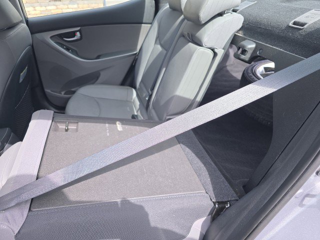 Used 2016 Hyundai Elantra Limited FWD image 32