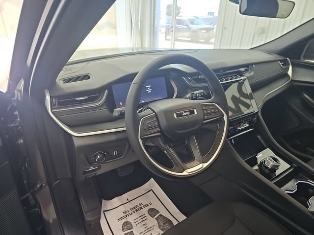 New 2026 Jeep Grand Cherokee Laredo X AWD/4WD image 37