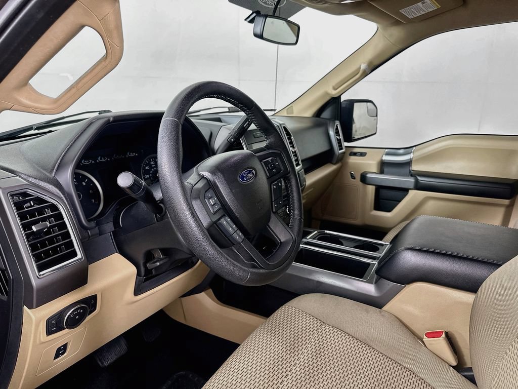 Used 2016 Ford F150 XLT w/ Equipment Group 302A Luxury RWD image 9