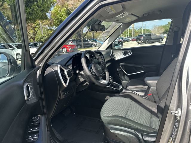 Used 2024 Kia Soul LX w/ Option Group 015 FWD image 22