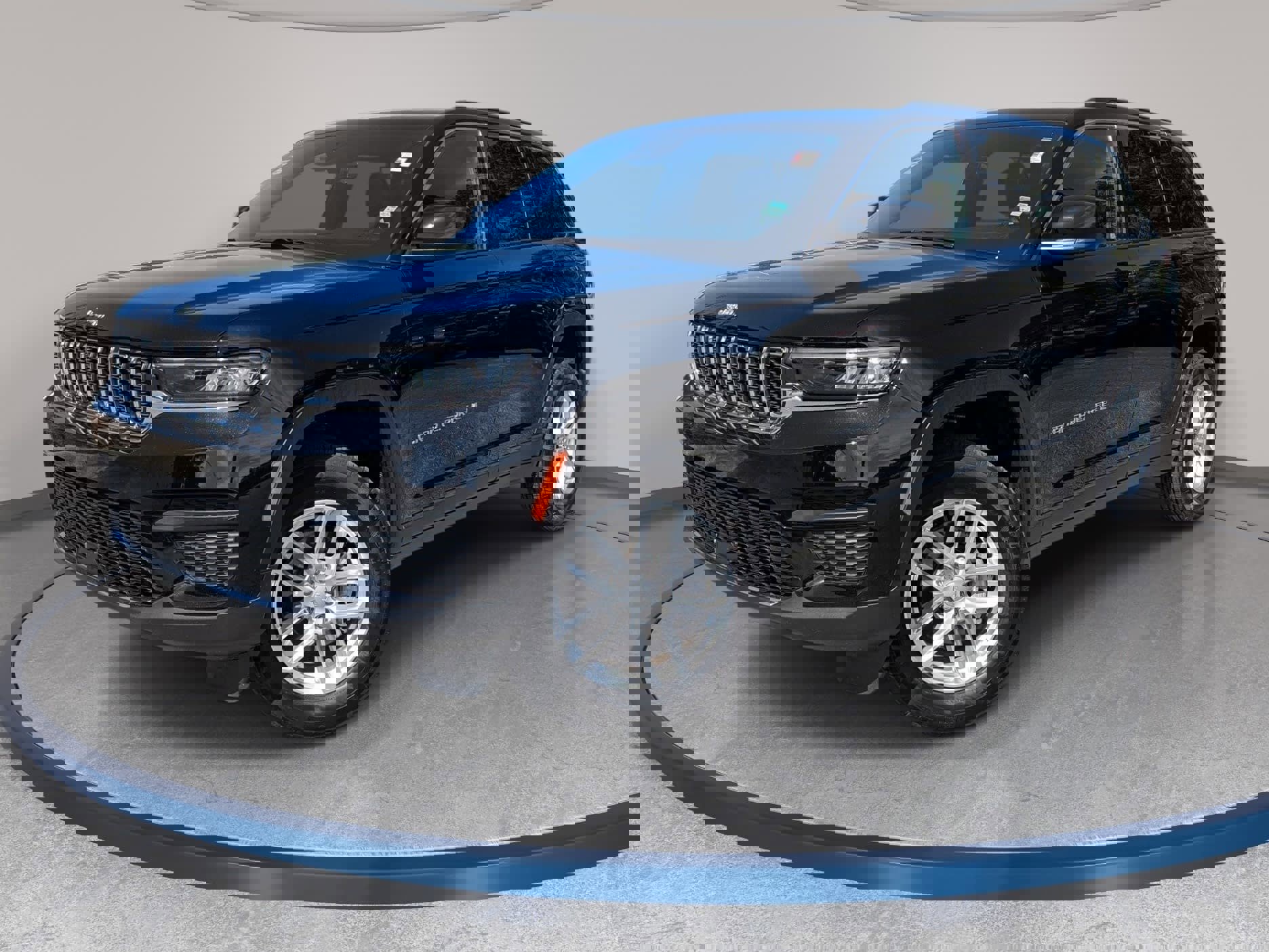 Certified 2025 Jeep Grand Cherokee Laredo X w/ Luxury Tech Group I image 1