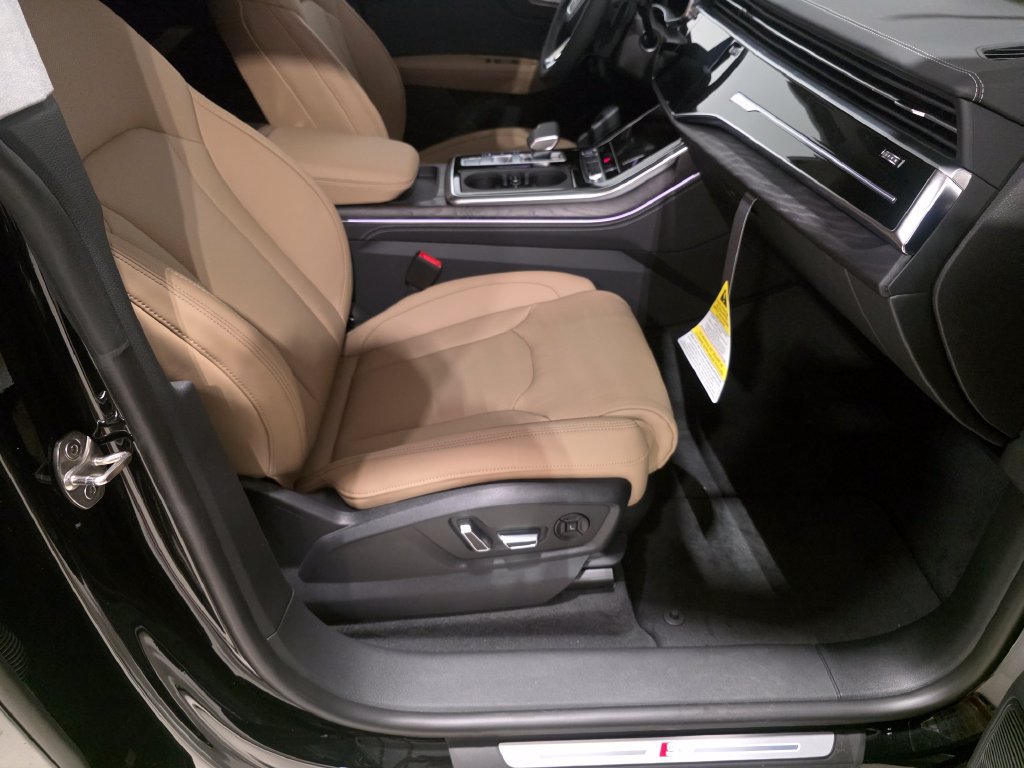 New 2027 Audi Q8 Prestige AWD/4WD image 16