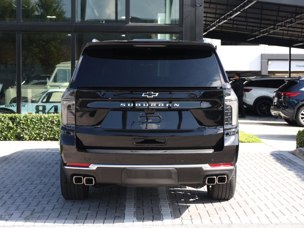 Used 2026 Chevrolet Suburban High Country RWD image 6