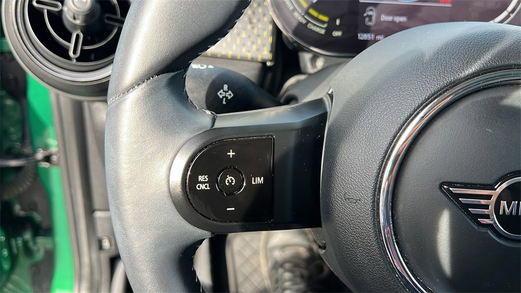 Used 2023 MINI Cooper SE image 14