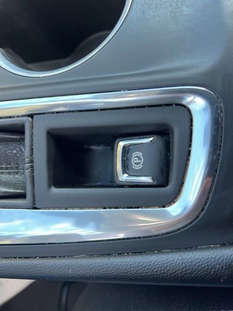 Used 2018 Chevrolet Equinox LS image 23