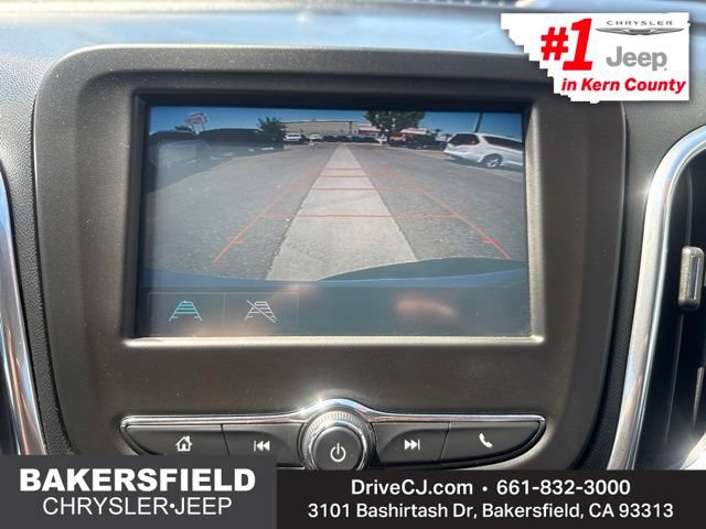 Used 2018 Chevrolet Equinox LT FWD image 16