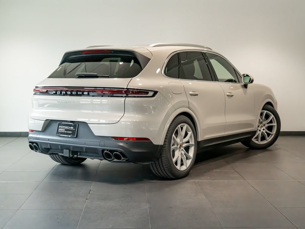 Certified 2025 Porsche Cayenne AWD/4WD image 7