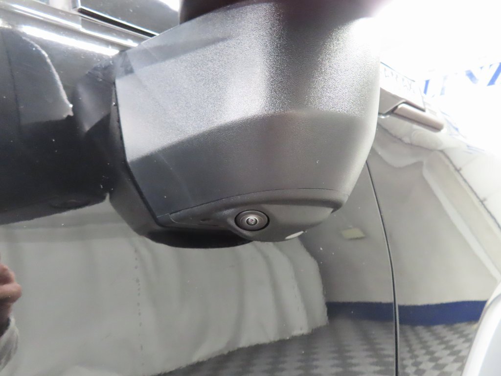 Used 2025 GMC Sierra 2500 AT4X image 57