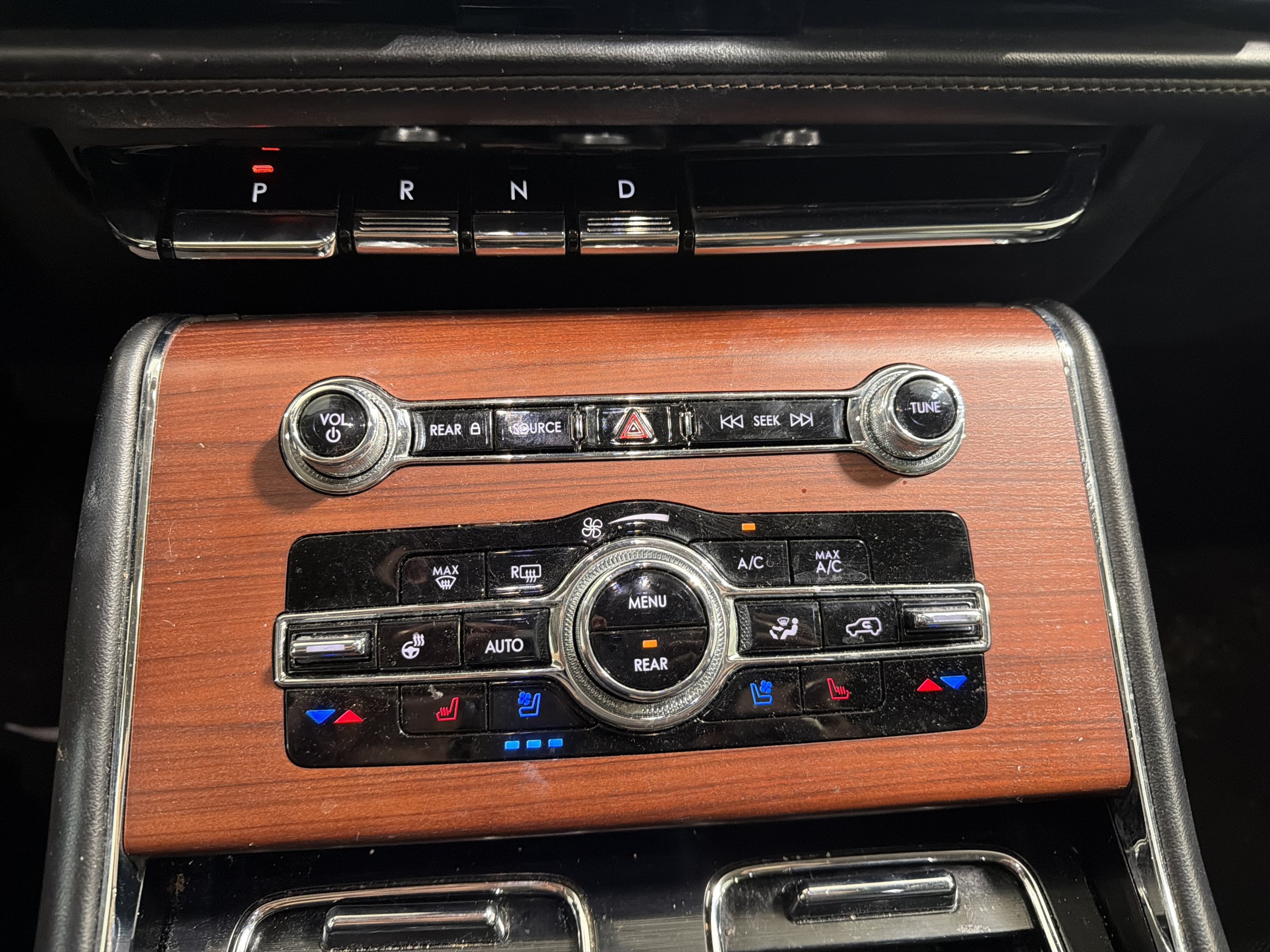 Used 2021 Lincoln Aviator Reserve w/ Equipment Group 201A RWD image 19