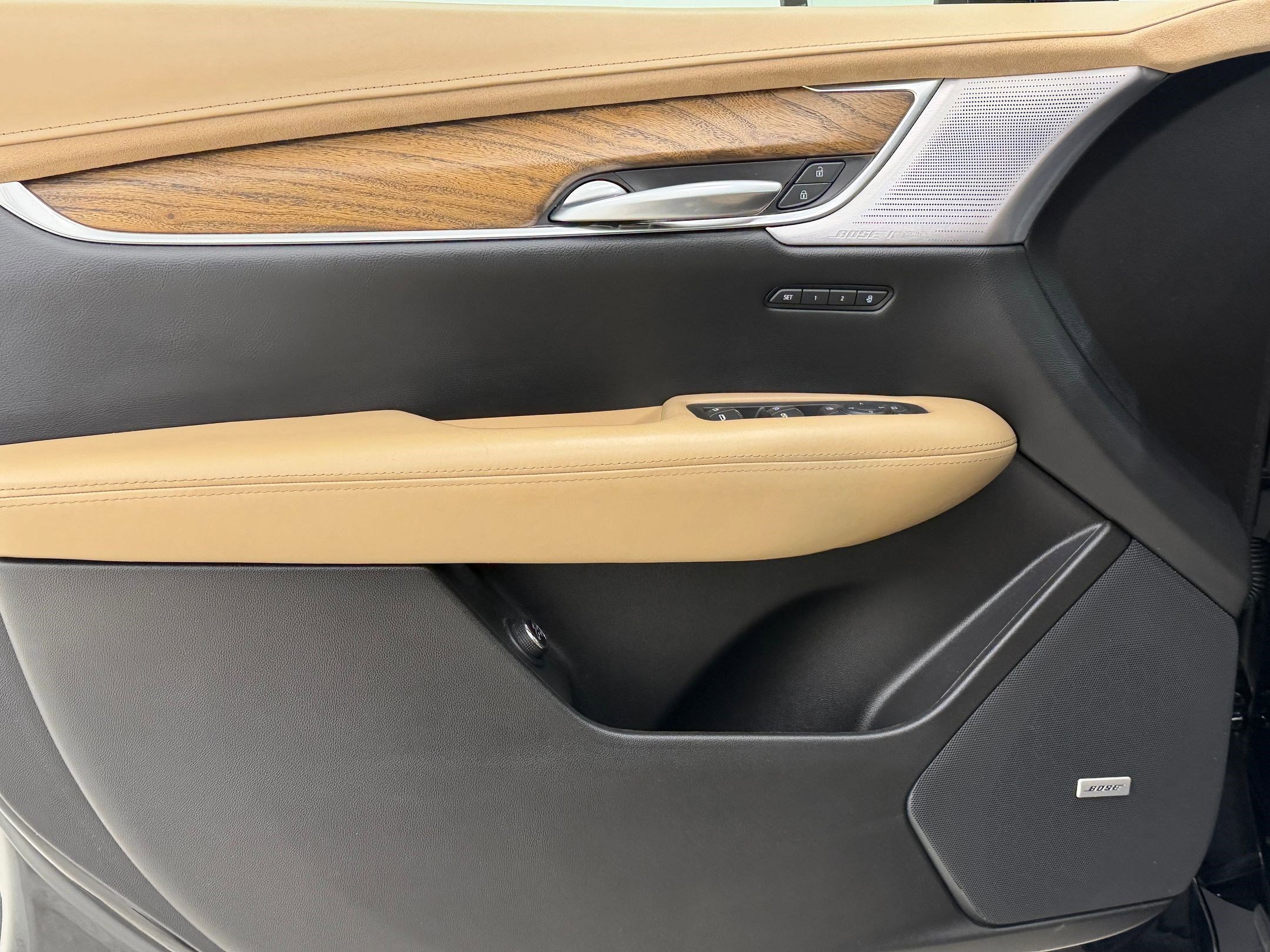 Used 2022 Cadillac XT5 Premium Luxury w/ Platinum Package image 13