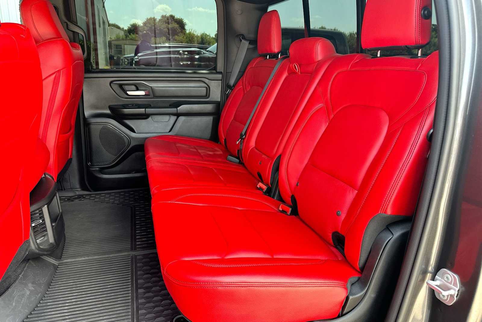 Used 2025 RAM 1500 Warlock AWD/4WD image 23