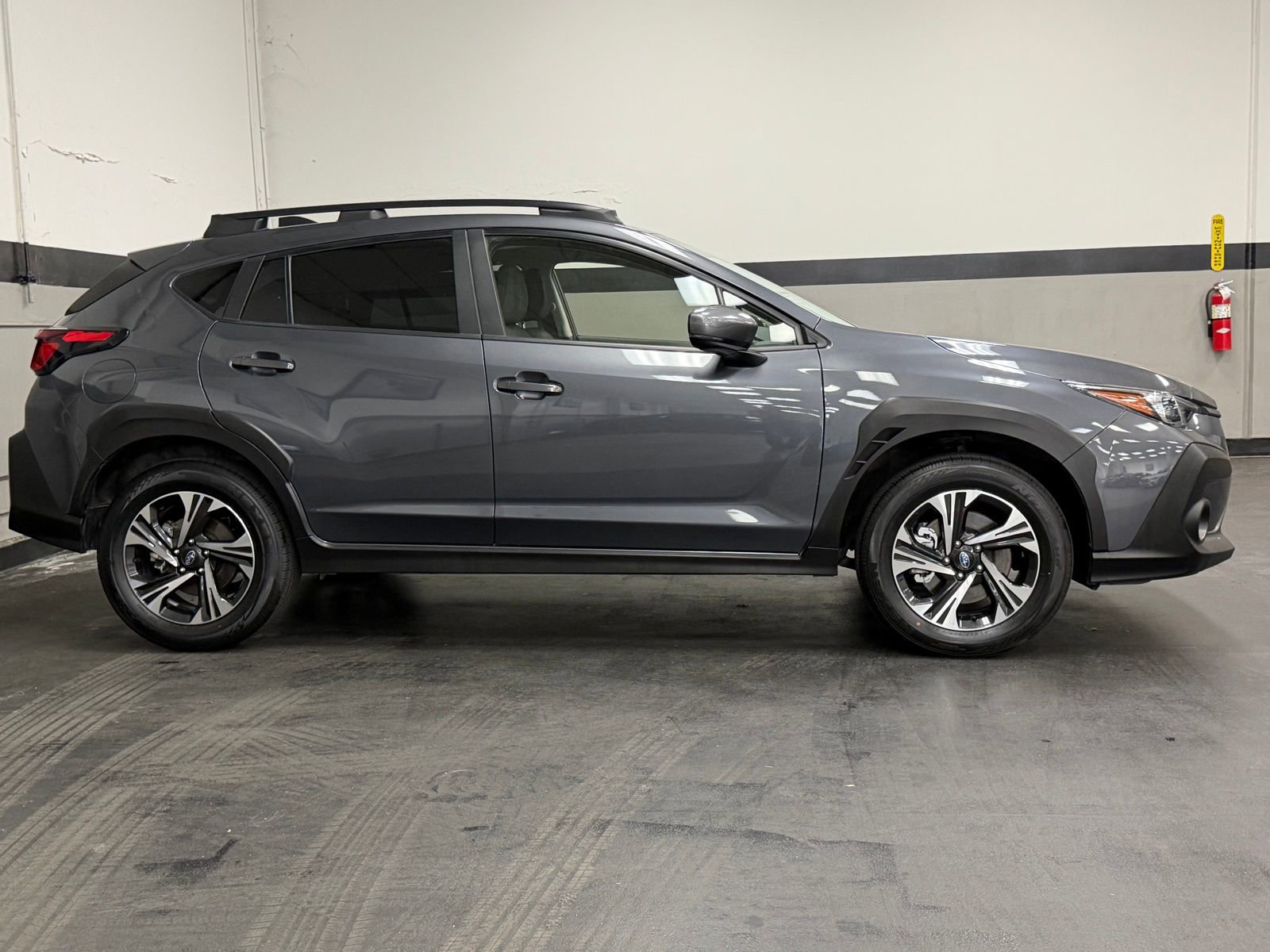 Used 2024 Subaru Crosstrek 2.0i Premium w/ Popular Package #3 image 5