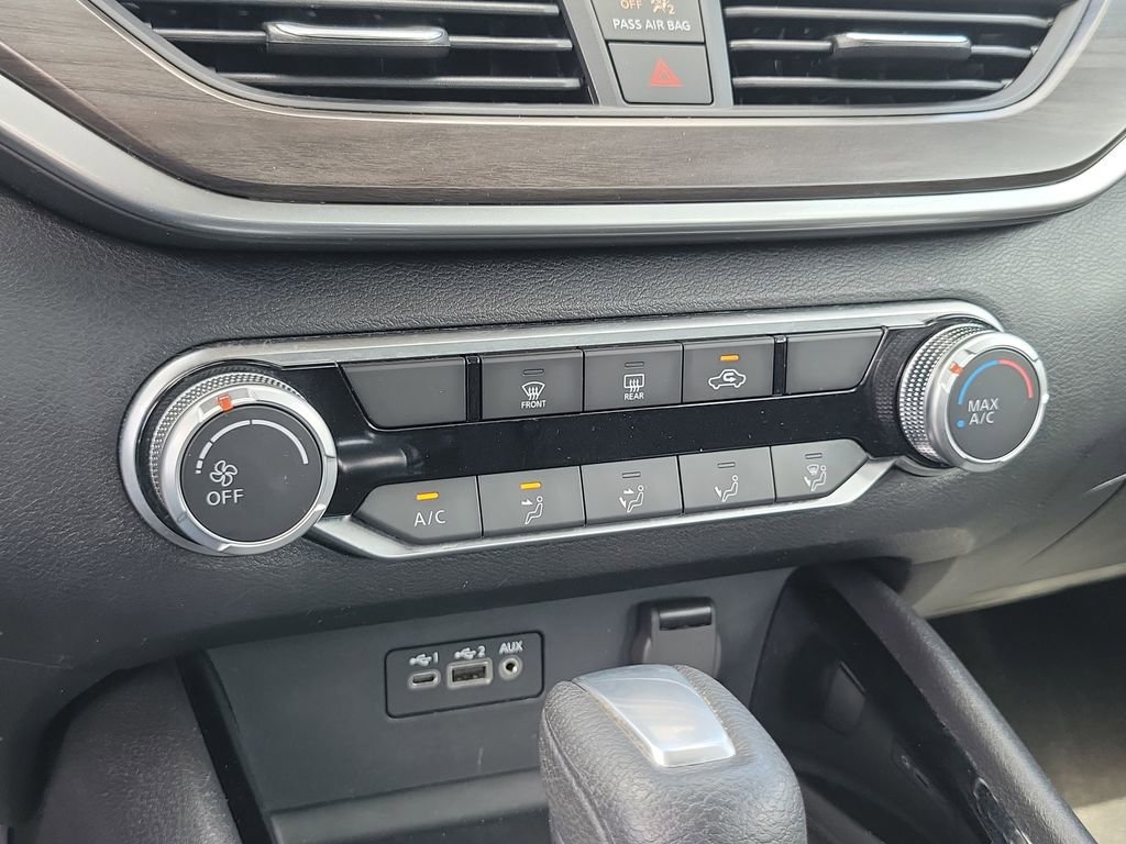 Used 2024 Nissan Altima 2.5 SV image 23