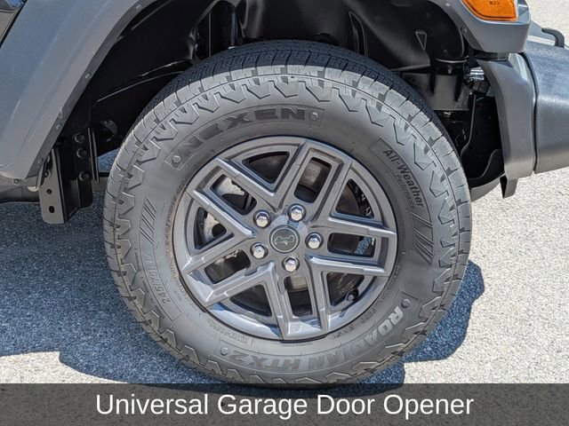 Used 2025 Jeep Wrangler Sport S image 12