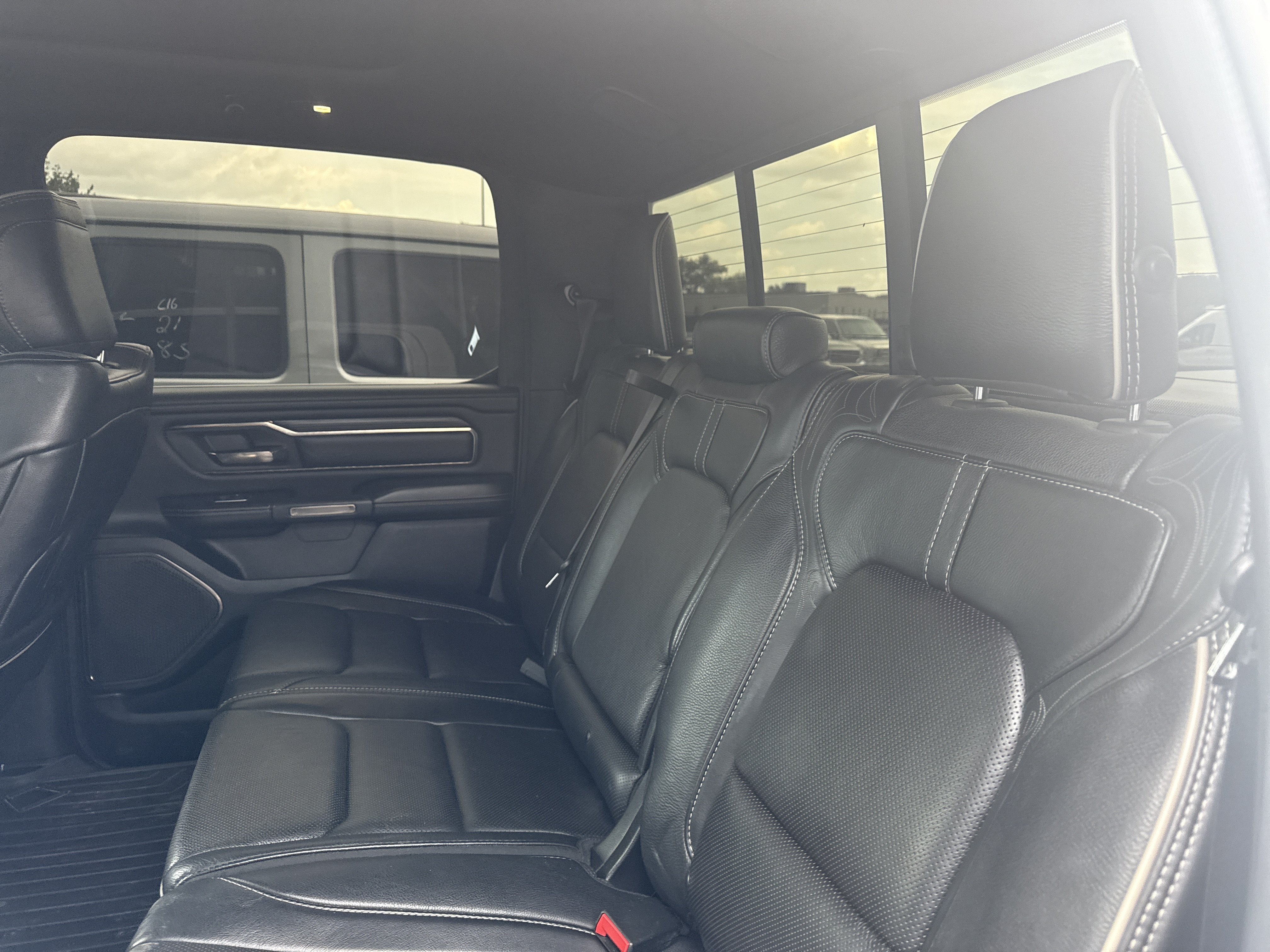 Used 2019 RAM 1500 Limited w/ Advanced Safety Group AWD/4WD image 9
