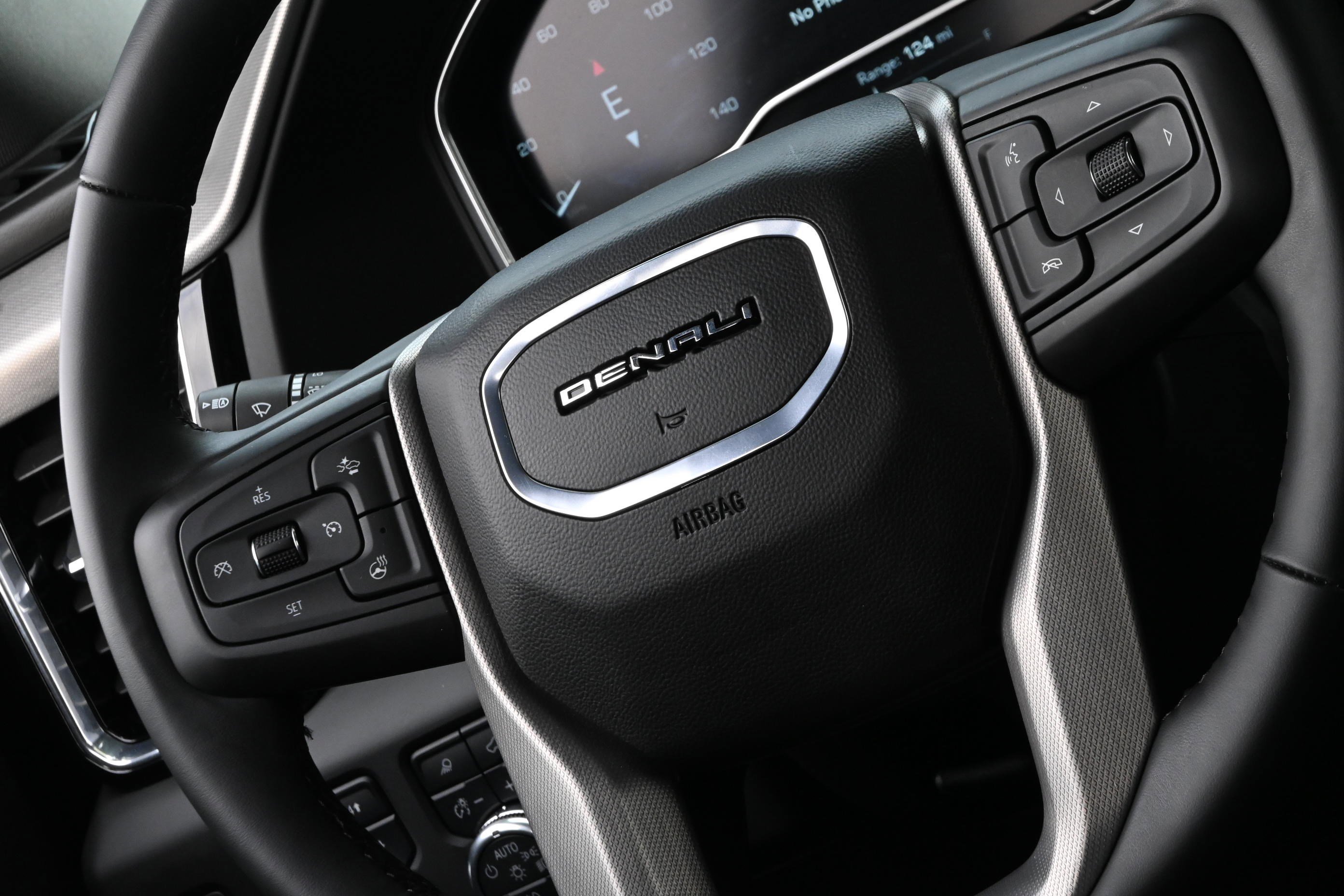 Used 2024 GMC Sierra 2500 Denali w/ Denali Reserve Package image 25