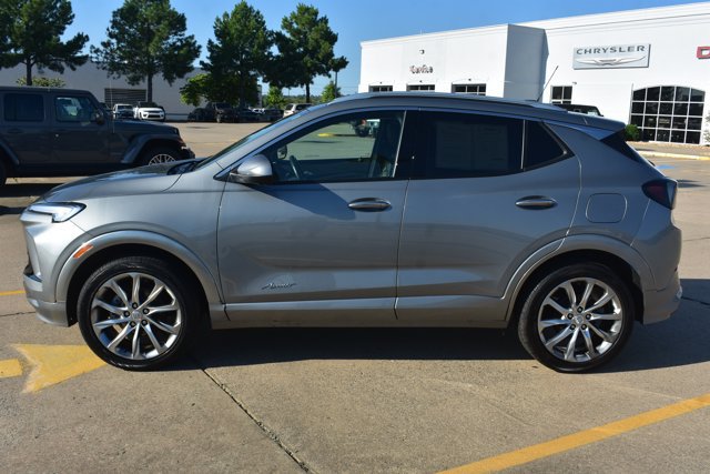Used 2024 Buick Encore GX Avenir w/ Avenir Technology Package AWD/4WD image 10