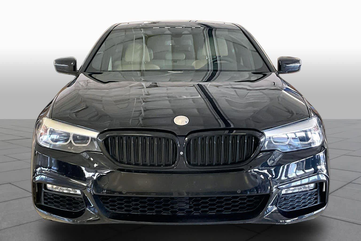 Used 2018 BMW 540i RWD image 3