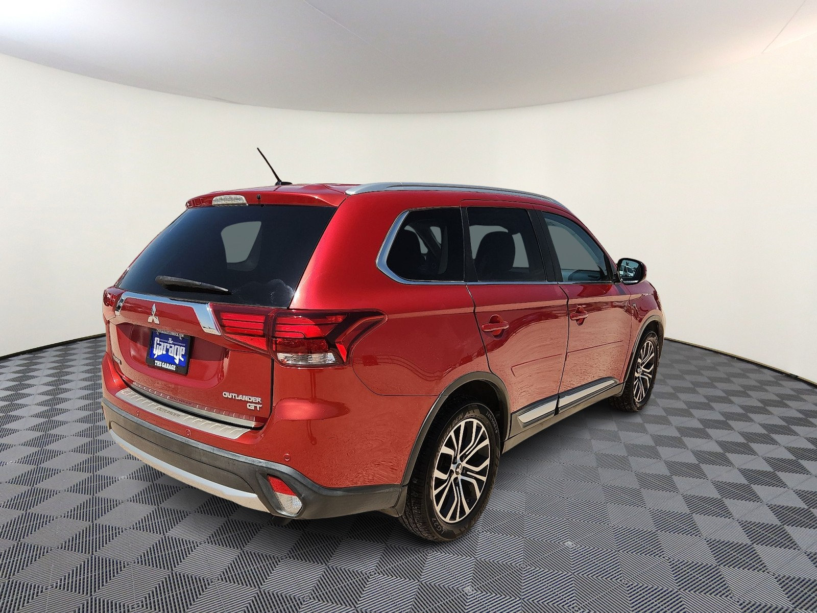 Used 2016 Mitsubishi Outlander GT AWD/4WD image 4