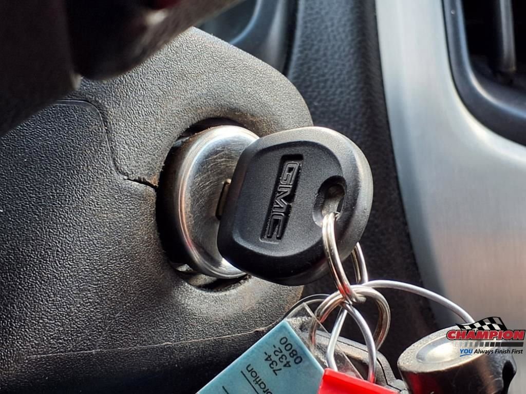 Used 2019 GMC Canyon SLE w/ Elevation Edition image 25