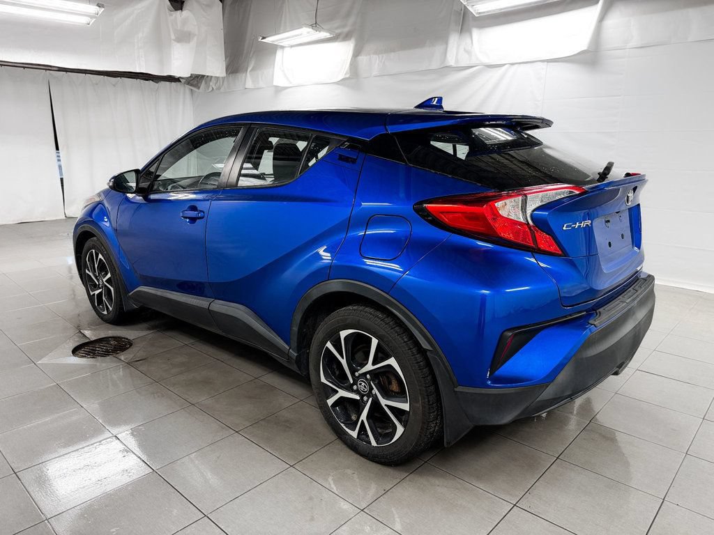 Used 2018 Toyota C-HR XLE FWD image 4