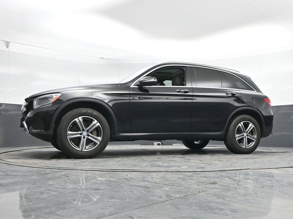Used 2017 Mercedes-Benz GLC 300 4MATIC image 48