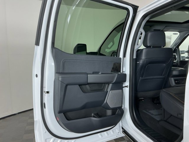 New 2026 Ford F350 Lariat image 31