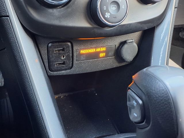 Used 2022 Chevrolet Trax LT w/ LT Convenience Package image 12