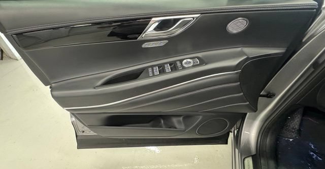 Used 2025 Genesis GV80 2.5T Standard AWD/4WD image 28