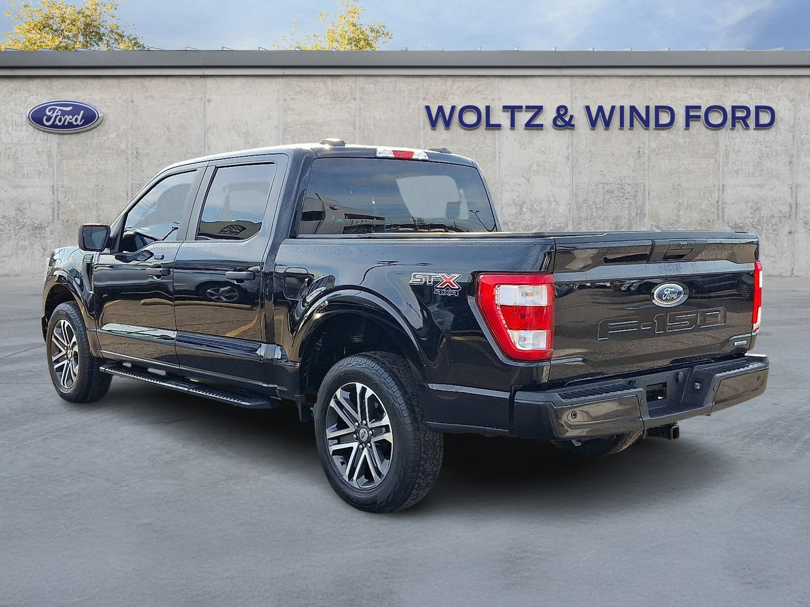 Used 2023 Ford F150 XL w/ STX Appearance Package AWD/4WD image 4