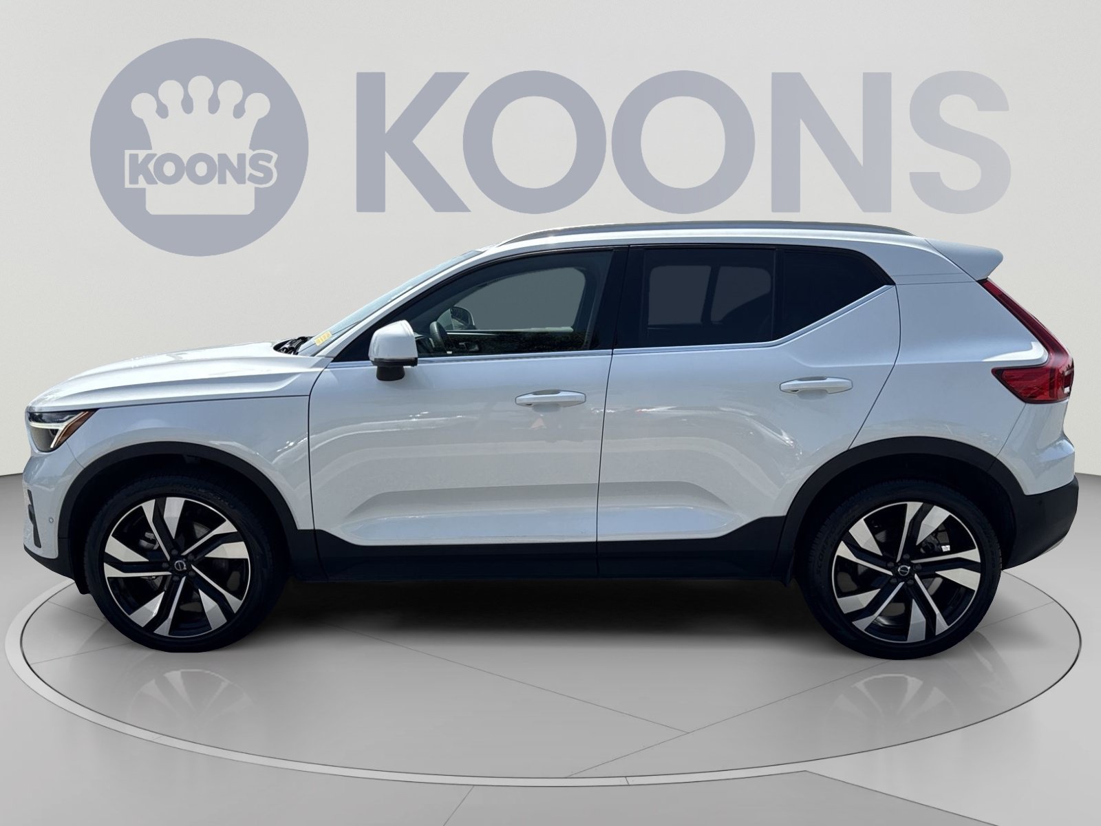 Certified 2023 Volvo XC40 B5 Plus w/ Protection Package Premier AWD/4WD image 13
