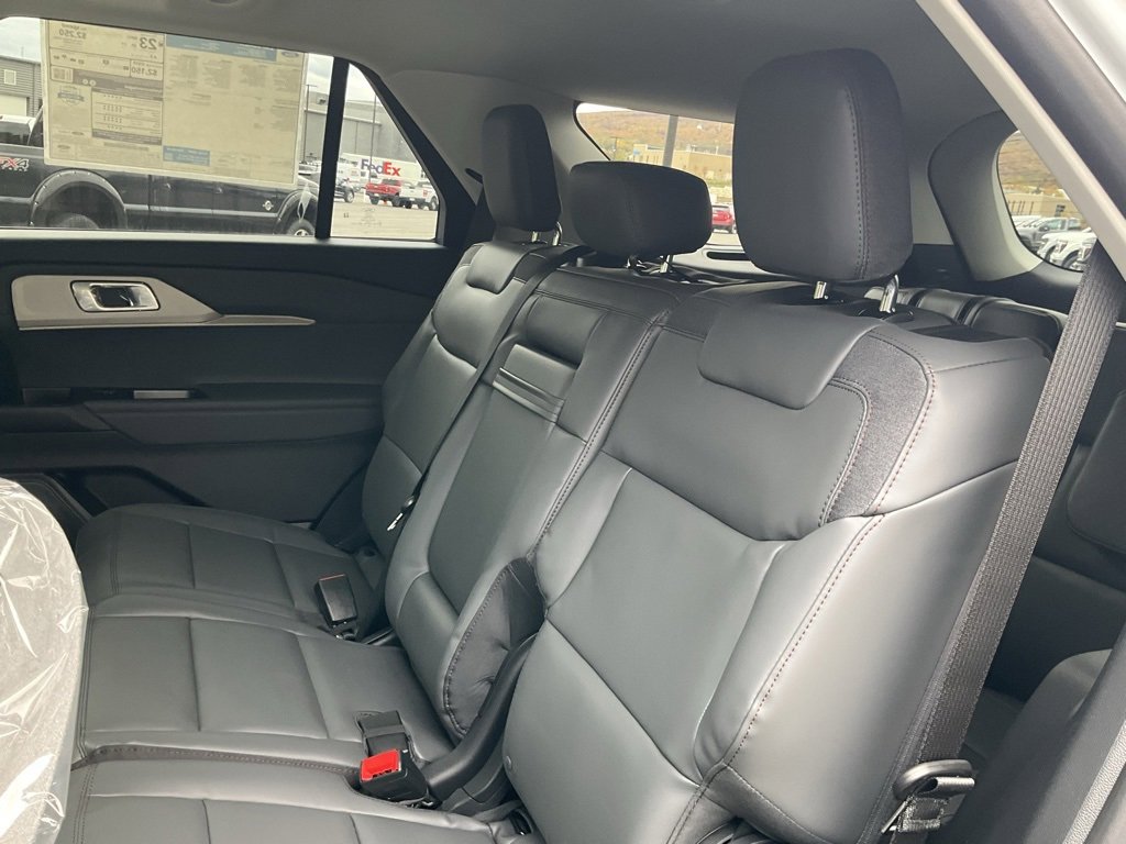 New 2026 Ford Explorer Active image 18