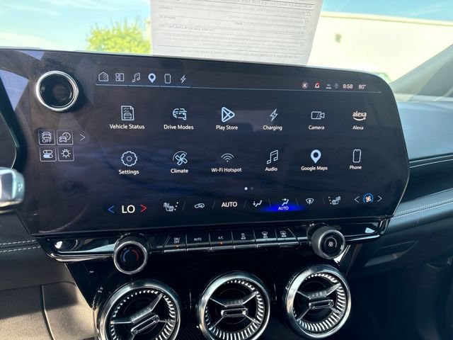 Used 2024 Chevrolet Blazer EV LT AWD/4WD image 19