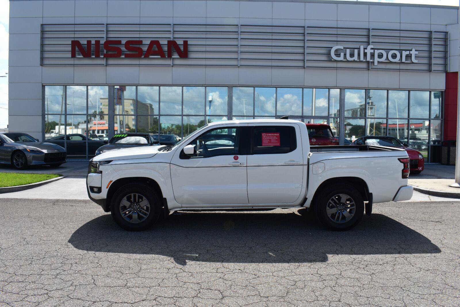 Certified 2025 Nissan Frontier SV w/ SV Convenience Package RWD image 3