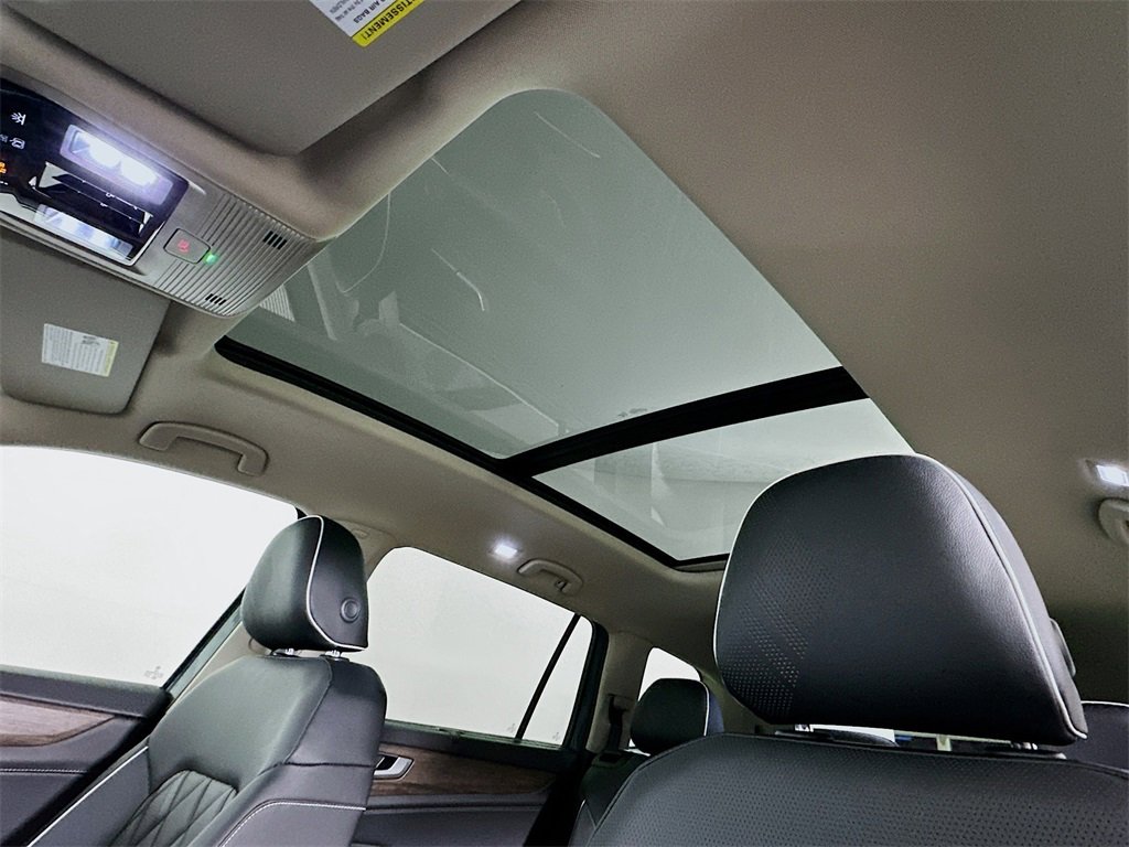 New 2026 Volkswagen Atlas SEL Premium R-Line image 11