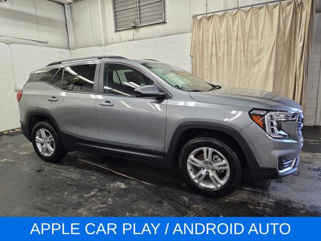 Used 2023 GMC Terrain SLE w/ Driver Convenience Package image 6