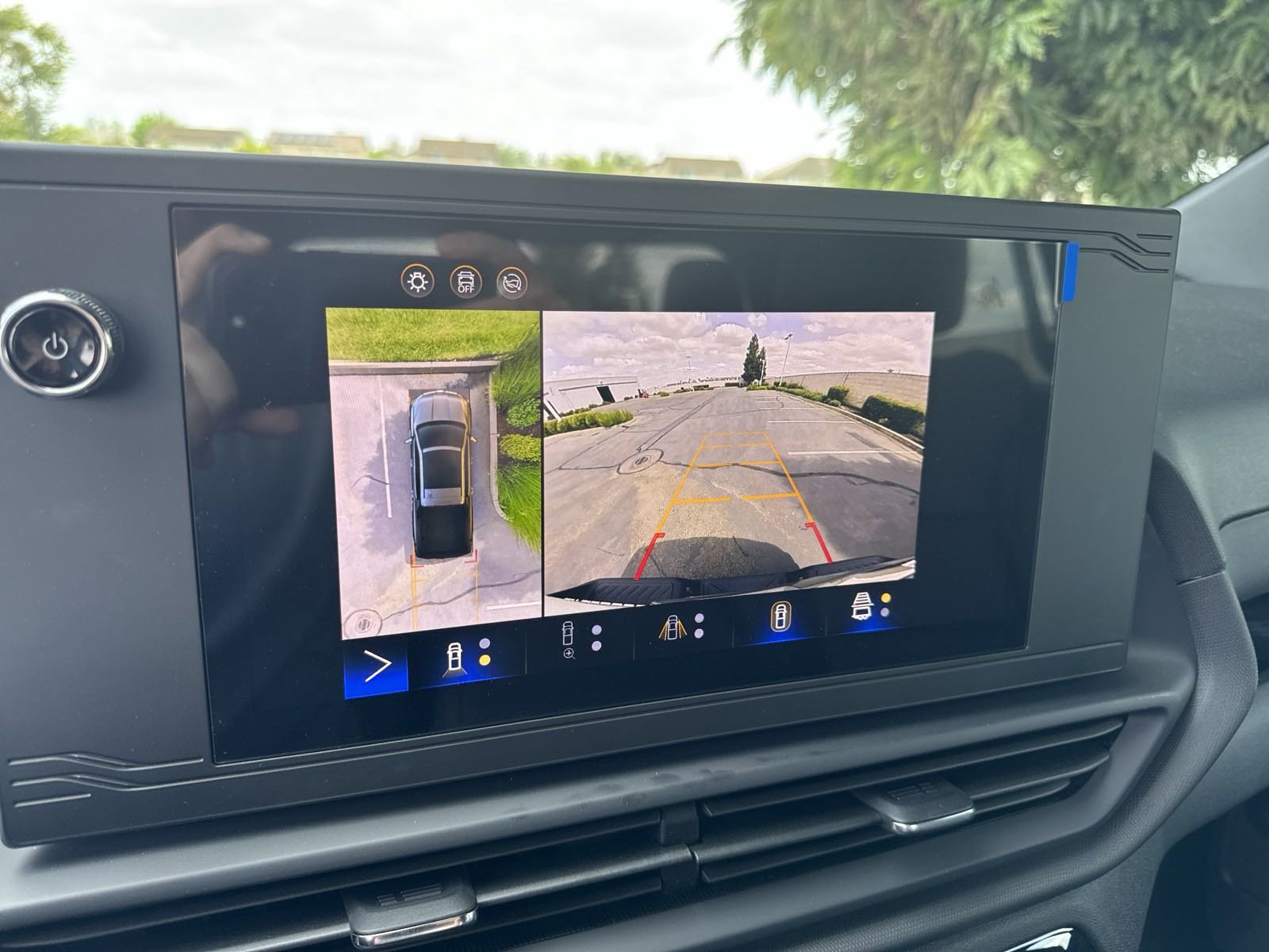 New 2024 Chevrolet Silverado EV W/T image 26