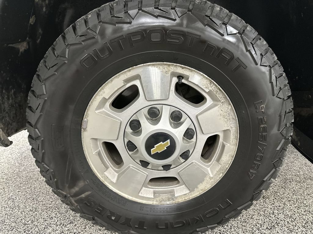 Used 2014 Chevrolet Silverado 2500 LT w/ Interior Plus Package AWD/4WD image 15