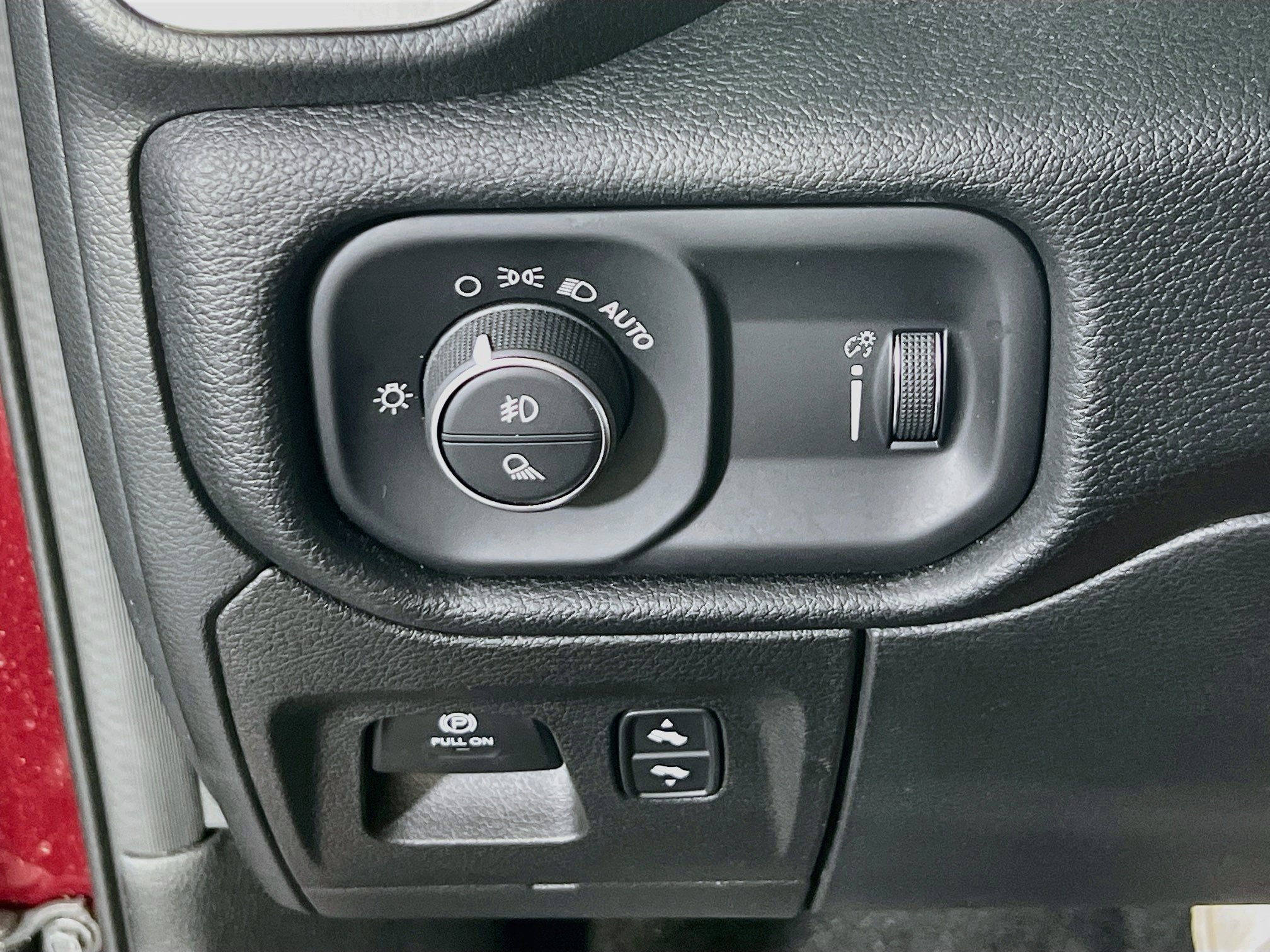 Used 2022 RAM 1500 Big Horn AWD/4WD image 10