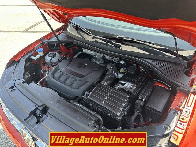 Used 2018 Volkswagen Tiguan SEL AWD/4WD image 42