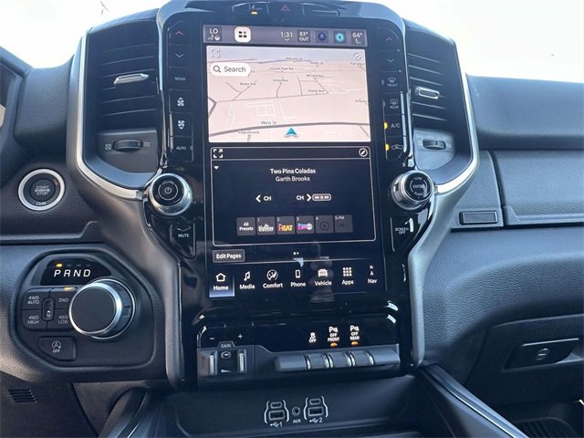 New 2026 RAM 1500 4x4 Crew Cab image 9