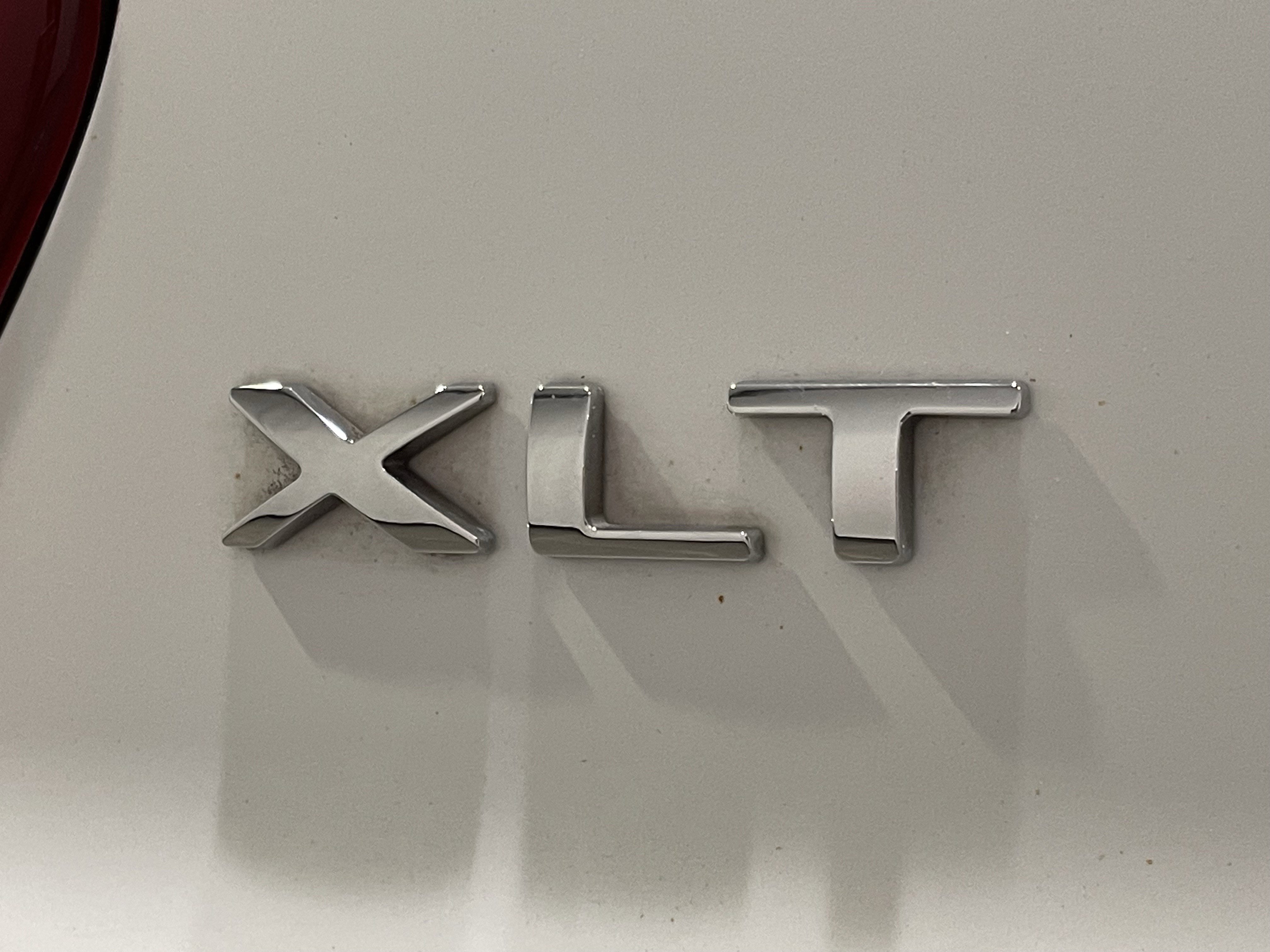 Used 2018 Ford Explorer XLT w/ Equipment Group 201A image 24