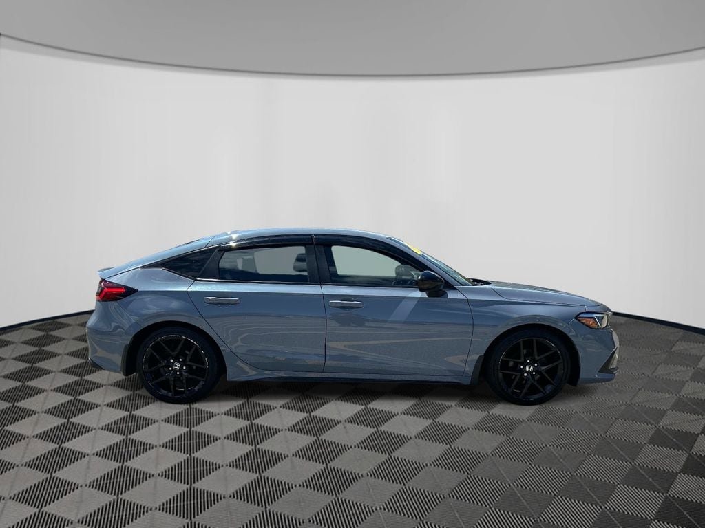 Used 2022 Honda Civic Sport image 4